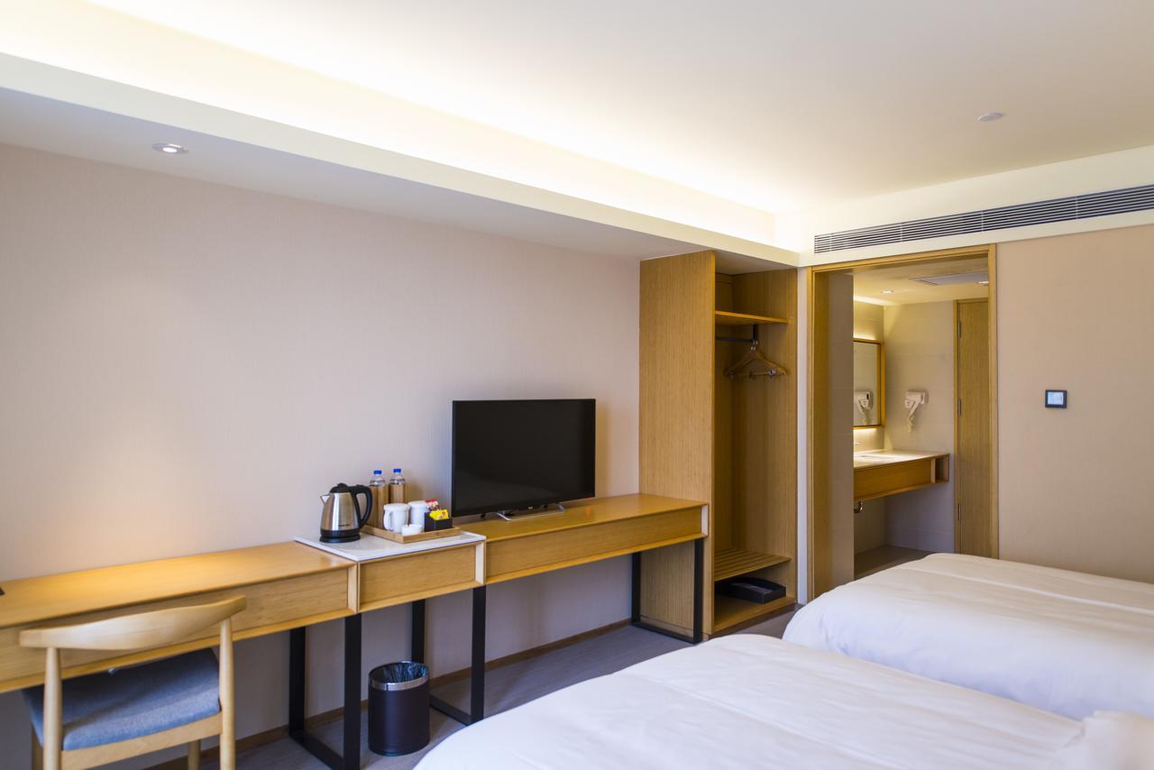 Ji Hotel Guangzhou Tianhe East Railway Station Экстерьер фото