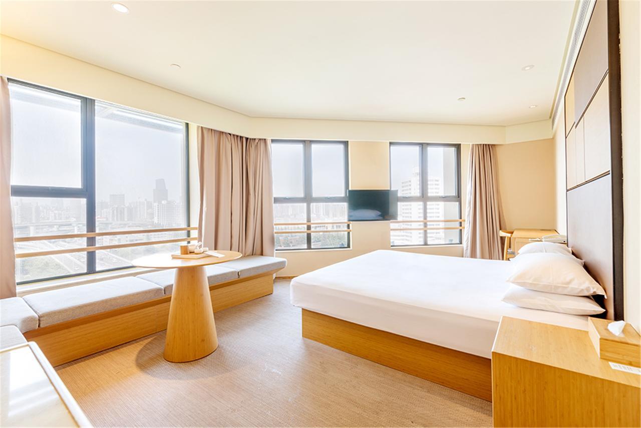 Ji Hotel Guangzhou Tianhe East Railway Station Экстерьер фото